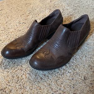 Born Brown Amibeth Ankle Boots Sz 9 Wingtip